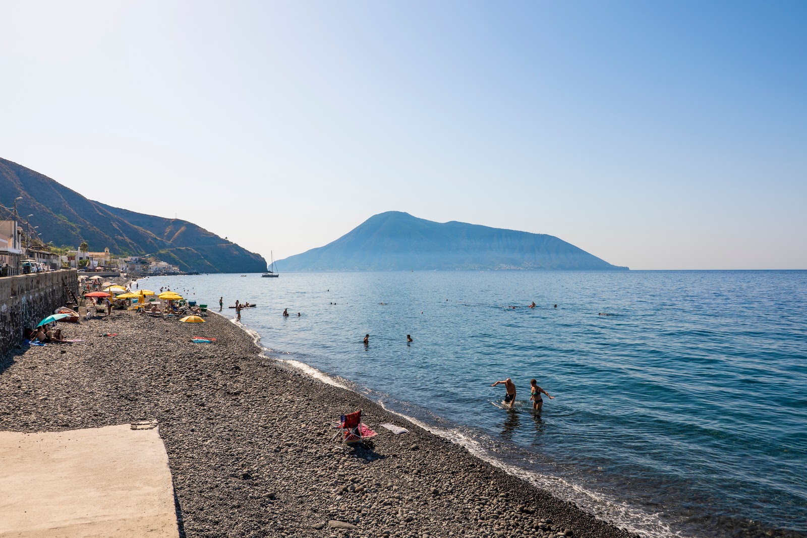 Photo de Spiaggia Acquacalda et le règlement