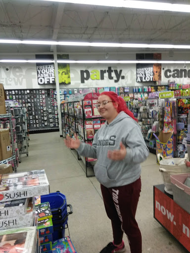 Variety Store «Five Below», reviews and photos, 242 Commons Dr, Chicago Ridge, IL 60415, USA