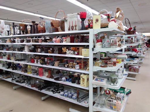Thrift Store «Savers», reviews and photos, 26 Golf Center, Hoffman Estates, IL 60195, USA
