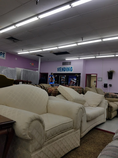 Thrift Store «Edgewood Thrift Store», reviews and photos, 1955 Pulaski Hwy, Edgewood, MD 21040, USA