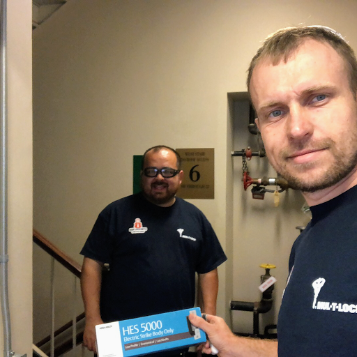 Locksmith «B & B Locksmith And Security Inc», reviews and photos, 273 Frankfort St, Daly City, CA 94014, USA