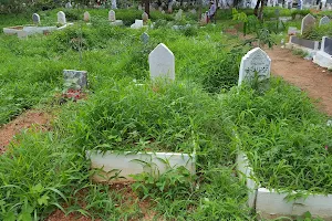 Graveyard Ahle Sunnat-Wa-Jamat image