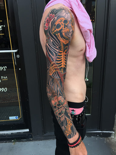 Tattoo Shop «Red Thorn Tattoo», reviews and photos, 1731 Maryland Ave, Baltimore, MD 21201, USA