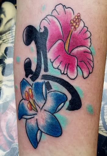 Tattoo Shop «Flesh To Fantasy Tattoo Emporium», reviews and photos, 721 S Main St, Bellefontaine, OH 43311, USA