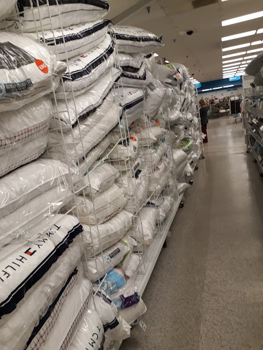 Clothing Store «Ross Dress for Less», reviews and photos, 8888 Waltham Woods Rd, Parkville, MD 21234, USA