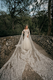 Anette & Miguel Wedding Photography and Videography - Photo 4 - Car repair in McAllen, TX, Edinburg