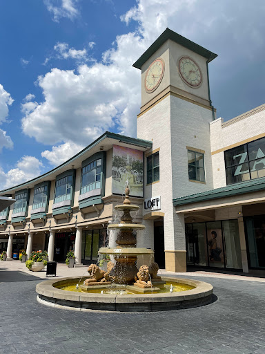 Shopping Mall «Westfield Old Orchard», reviews and photos, 4905 Old Orchard Shopping Center, Skokie, IL 60077, USA