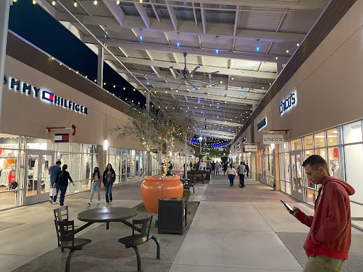Outlet Mall «Tanger Outlet Westgate», reviews and photos, 6800 N 95th Ave, Glendale, AZ 85305, USA