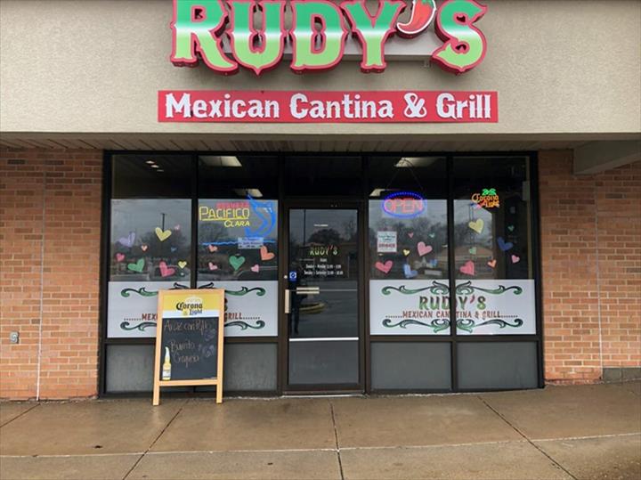 Rudy's Mexican Cantina & Grill 61604