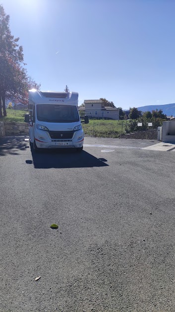 Aire de camping-cars à Méailles (Alpes-de-Haute-Provence 04)