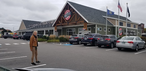 State Liquor Store «NH Liquor & Wine Outlet», reviews and photos, 500 Woodbury Ave, Portsmouth, NH 03801, USA