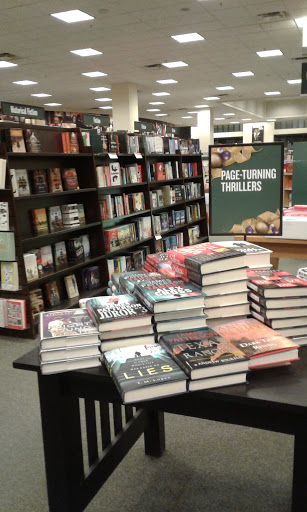 Book Store «Barnes & Noble», reviews and photos, 3100 Main St #1400, Maumee, OH 43537, USA