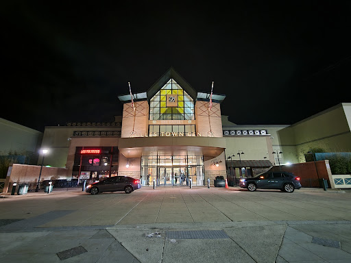 Shopping Mall «Dulles Town Center», reviews and photos, 21100 Dulles Town Cir, Sterling, VA 20166, USA