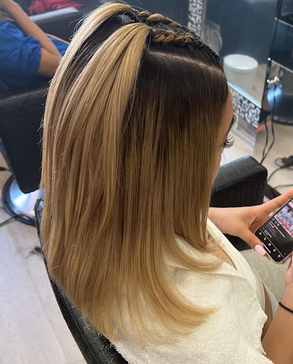 Beauty Salon «Mary Dominican Beauty Salon», reviews and photos, 736 Broadway, Newark, NJ 07104, USA