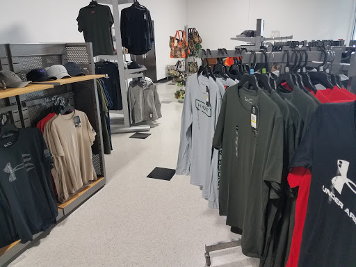 Sporting Goods Store «Walnut Creek Outdoors», reviews and photos, 300 N 10th St, Gas City, IN 46933, USA