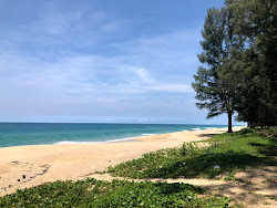 Thaimuang Beach'in fotoğrafı çok temiz temizlik seviyesi ile