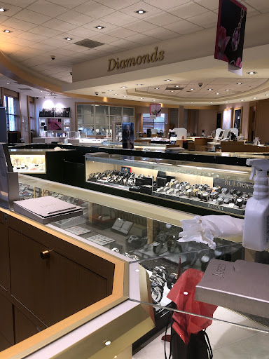 Jewelry Store «Jared The Galleria of Jewelry», reviews and photos, 8520 Keystone Crossing, Indianapolis, IN 46240, USA