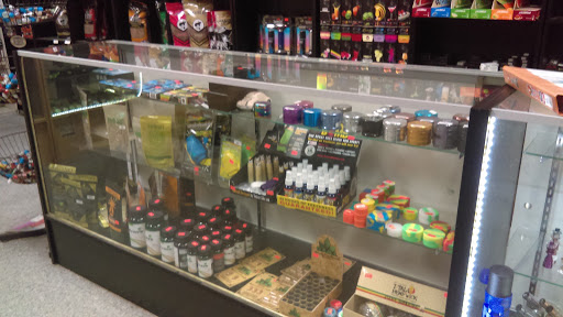 Tobacco Shop «Vape VS Smoke», reviews and photos, 13317 NE 175th St, Woodinville, WA 98072, USA