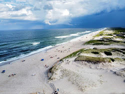 Photo de White Sands Beach avec rivage droit, long