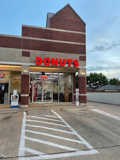 Frankford Donut Shop, 3108 Old Denton Rd, Carrollton, TX 75007, USA, 