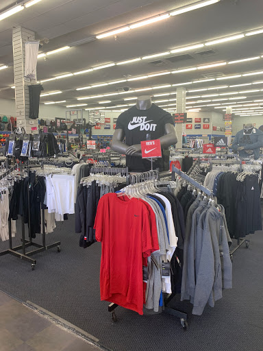 Sporting Goods Store «Big 5 Sporting Goods - Deer Valley», reviews and photos, 1919 W Bell Rd, Phoenix, AZ 85023, USA