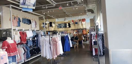 Clothing Store «Old Navy», reviews and photos, 1949 E Camelback Rd, Phoenix, AZ 85016, USA