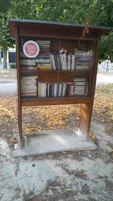 Boîte à livres à Mantes-la-Jolie