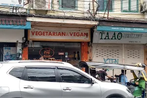 Mango Vegetarian & Vegan image