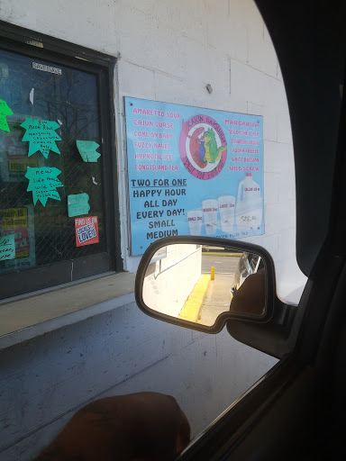 Liquor Store «Cajun Liquor», reviews and photos, 246 E 70th St, Shreveport, LA 71106, USA