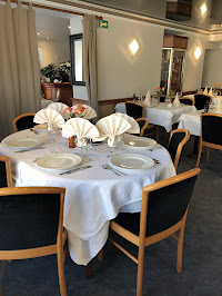 Photos du propriétaire du Restaurant français Restaurant Le Charmy à Lisses - n°1