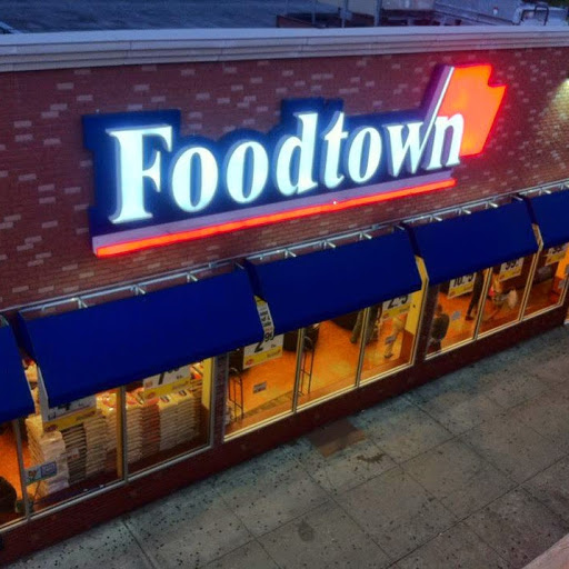 Foodtown Of Kingsbridge Riverdale 5555 Broadway The Bronx Ny 2021