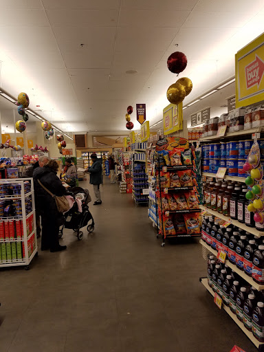 Grocery Store «Stop & Shop», reviews and photos, 105 Alewife Brook Pkwy, Somerville, MA 02144, USA