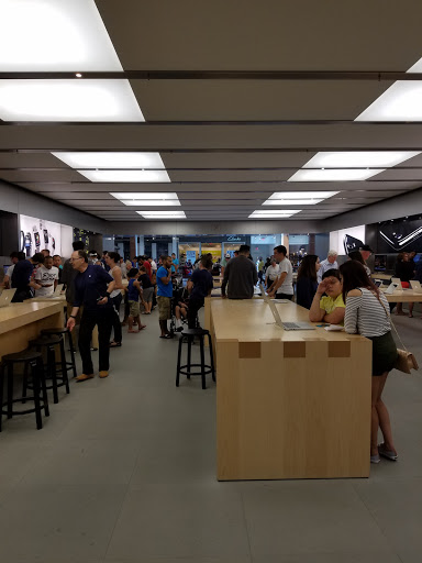 Computer Store «Apple Cherry Hill», reviews and photos, 2000 NJ-38, Cherry Hill, NJ 08002, USA