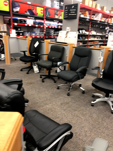 Office Supply Store «Staples», reviews and photos, 9230 Old Keene Mill Rd, Burke, VA 22015, USA