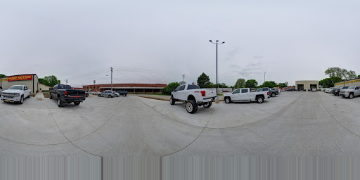 Used Car Dealer «HENRY MOTORS», reviews and photos, 1402 S 11th St, Nebraska City, NE 68410, USA