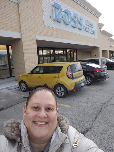 Clothing Store «Ross Dress for Less», reviews and photos, 581 Roosevelt Rd, Glen Ellyn, IL 60137, USA