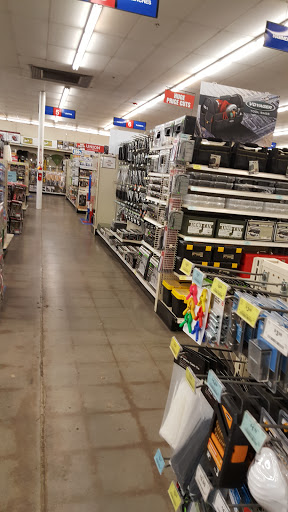 Hardware Store «Harbor Freight Tools», reviews and photos, 6020 Lankershim Blvd, North Hollywood, CA 91606, USA
