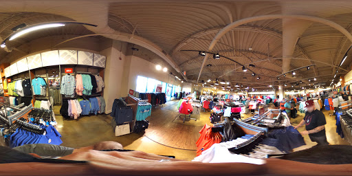 Sportswear Store «Columbia Sportswear Outlet Store - Prime Outlets in Ellenton», reviews and photos, 5661 Factory Shops Blvd #470, Ellenton, FL 34222, USA