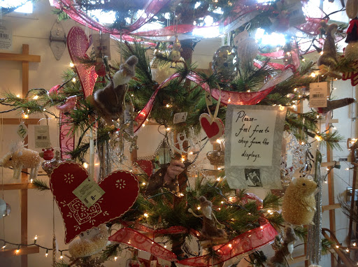 Garden Center «Victoria Gardens», reviews and photos, 1 Cottekill Rd, Rosendale, NY 12472, USA