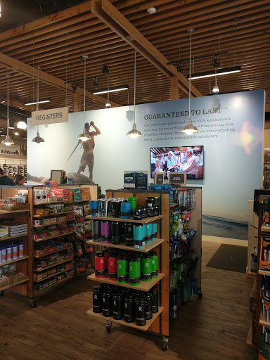 Clothing Store «L.L. Bean», reviews and photos, 101 Cherry St Suite #1020, Burlington, VT 05401, USA