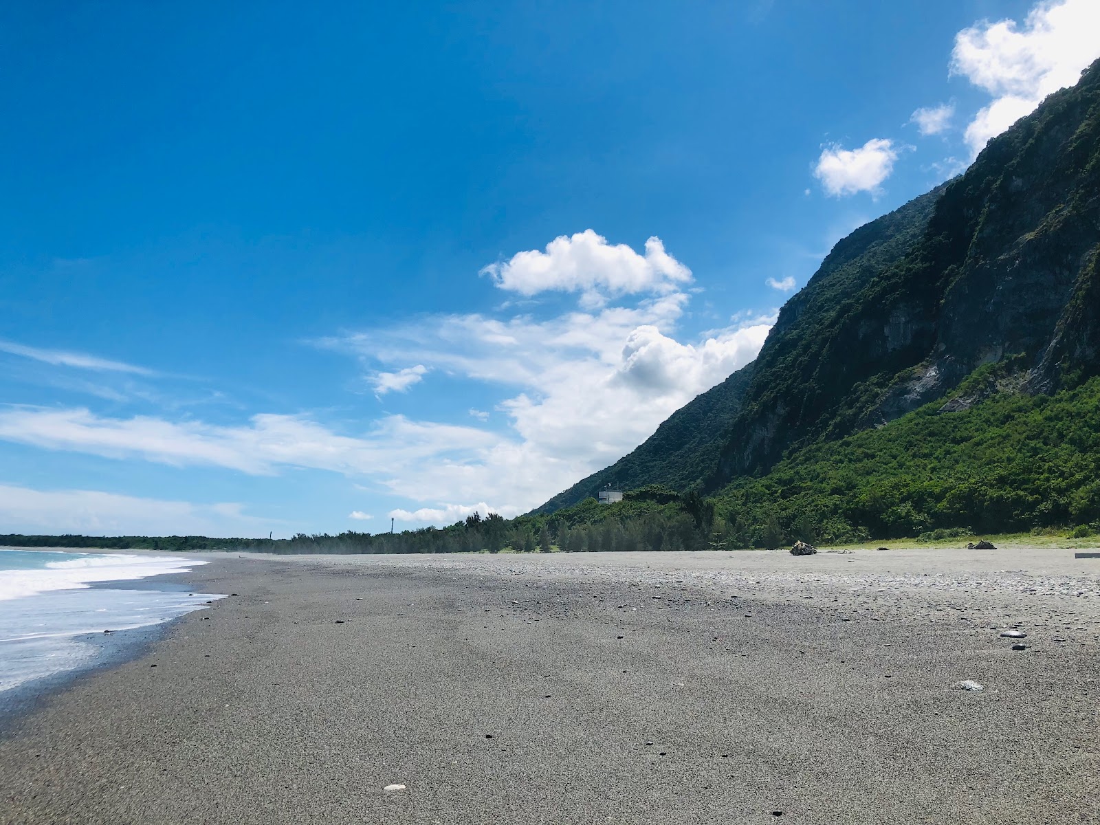 Photo of Chongde Gravel Beach surrounded by mountains