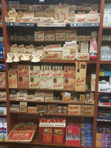 Tobacco Shop «Smoke Boutique», reviews and photos, 101 N Federal Hwy, Hallandale Beach, FL 33009, USA