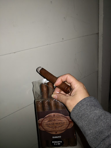 Cigar Shop «Addison Cigar Shop», reviews and photos, 15401 Addison Rd, Addison, TX 75001, USA