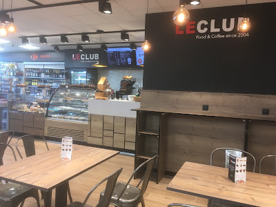 Le Club Café à Trappes