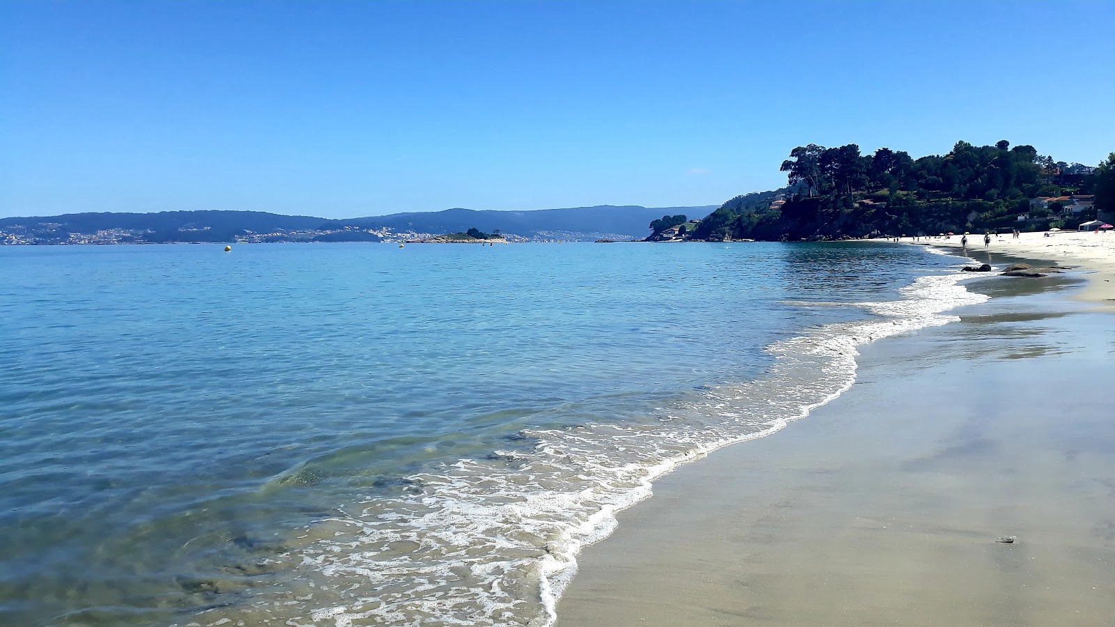 Praia de Lapaman'in fotoğrafı ve güzel manzarası