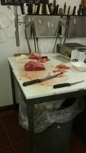 Grocery Store «B&B Grocery, Meat & Deli», reviews and photos, 2001 SE 6th St, Des Moines, IA 50315, USA