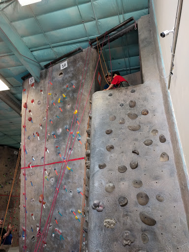 Gym «Boulders Climbing Gym», reviews and photos, 3964 Commercial Ave, Madison, WI 53714, USA