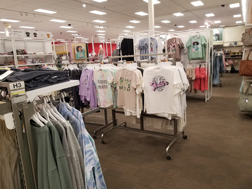 Department Store «Target», reviews and photos, 3101 Jefferson Davis Hwy, Alexandria, VA 22305, USA
