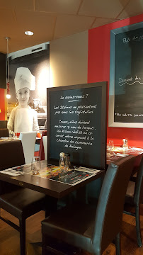 Atmosphère du Restaurant de grillades Poivre Rouge à Saint-Germain-du-Puy - n°7