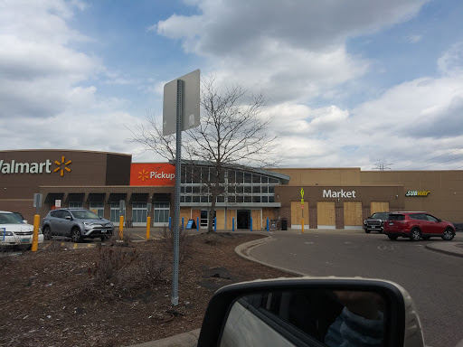 Department Store «Walmart Supercenter», reviews and photos, 1960 Twin Lakes Pkwy, Roseville, MN 55113, USA